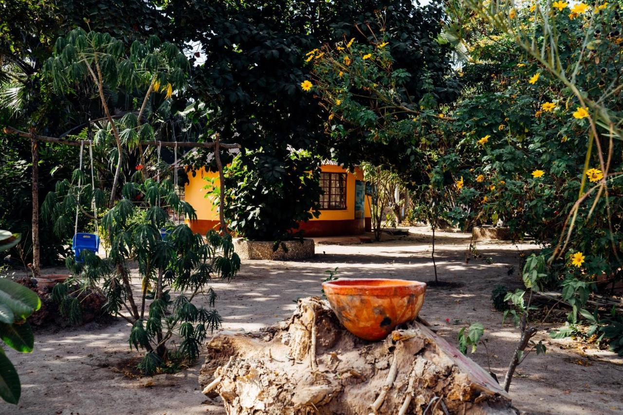 Little'S Nature Retreat Kartong Extérieur photo